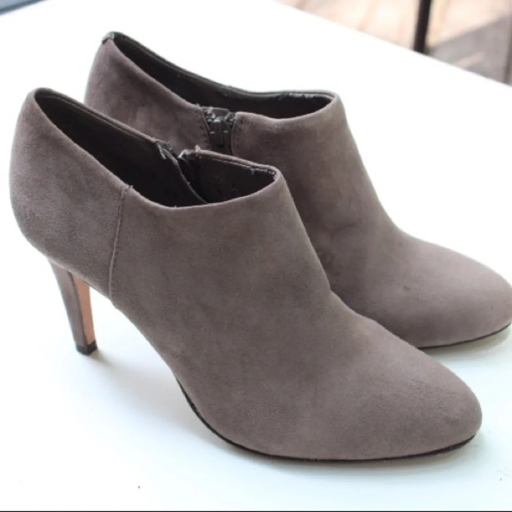 Antonio Melani booties